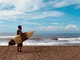 THE TRANSCENDED MALE – YOGA & SURF RETREAT